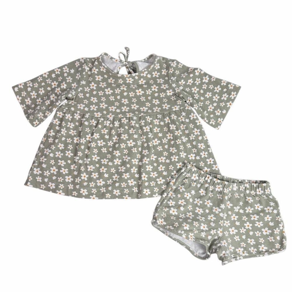 Alice and Ames Bloom Shirt Short Set size 5 Floral